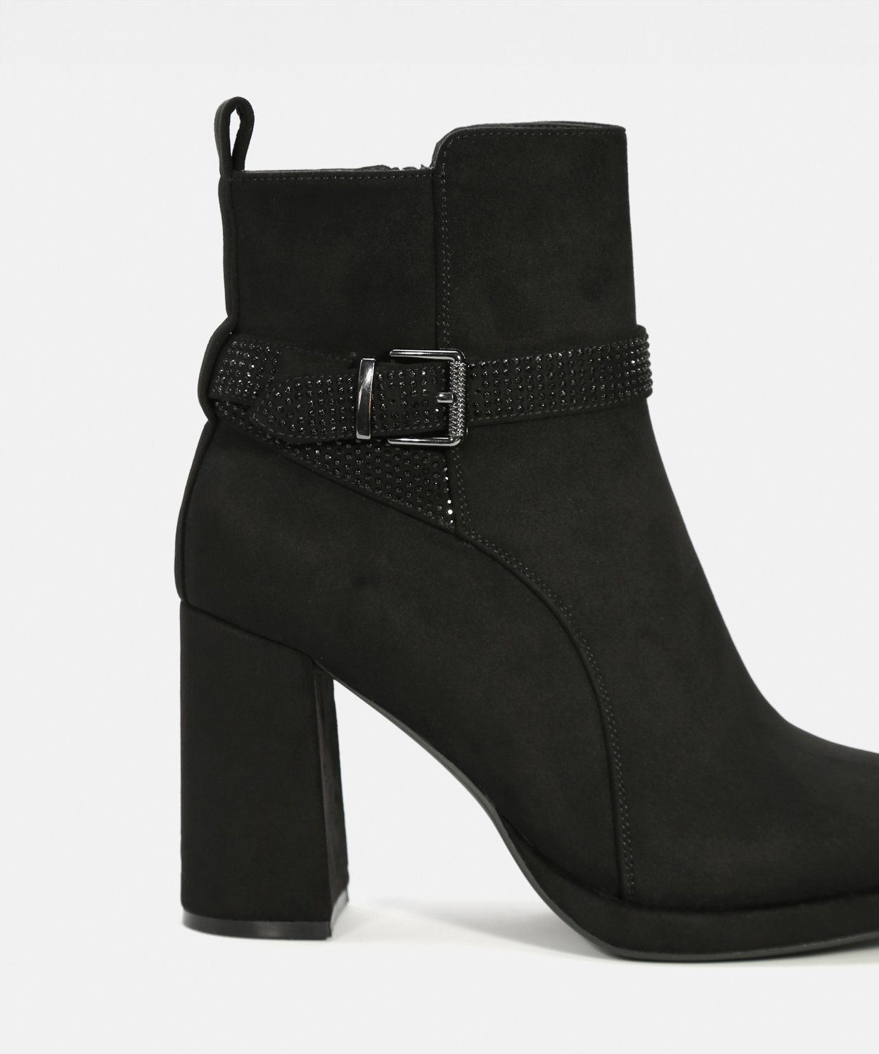 Botín tacón hebilla image number null